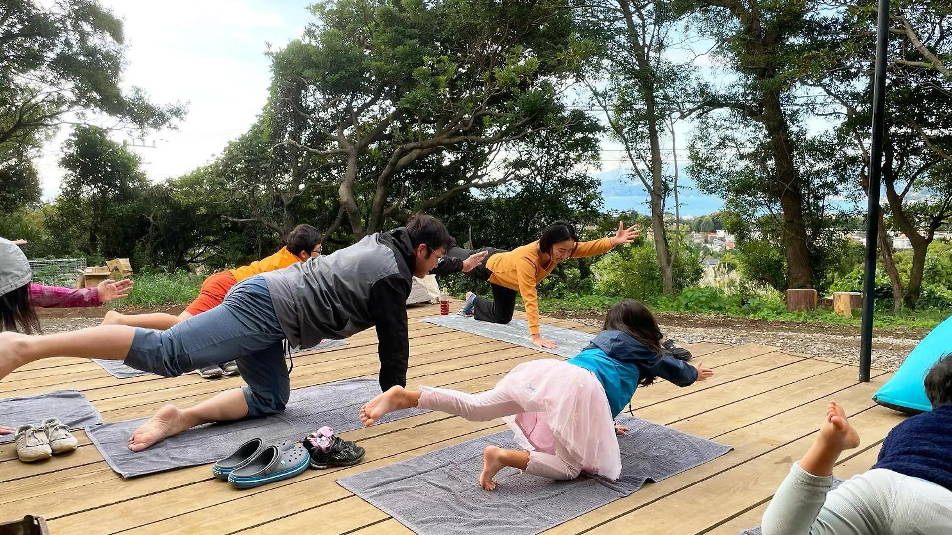 Couscous Glamping Manazuru Otel 0*,  Japonya